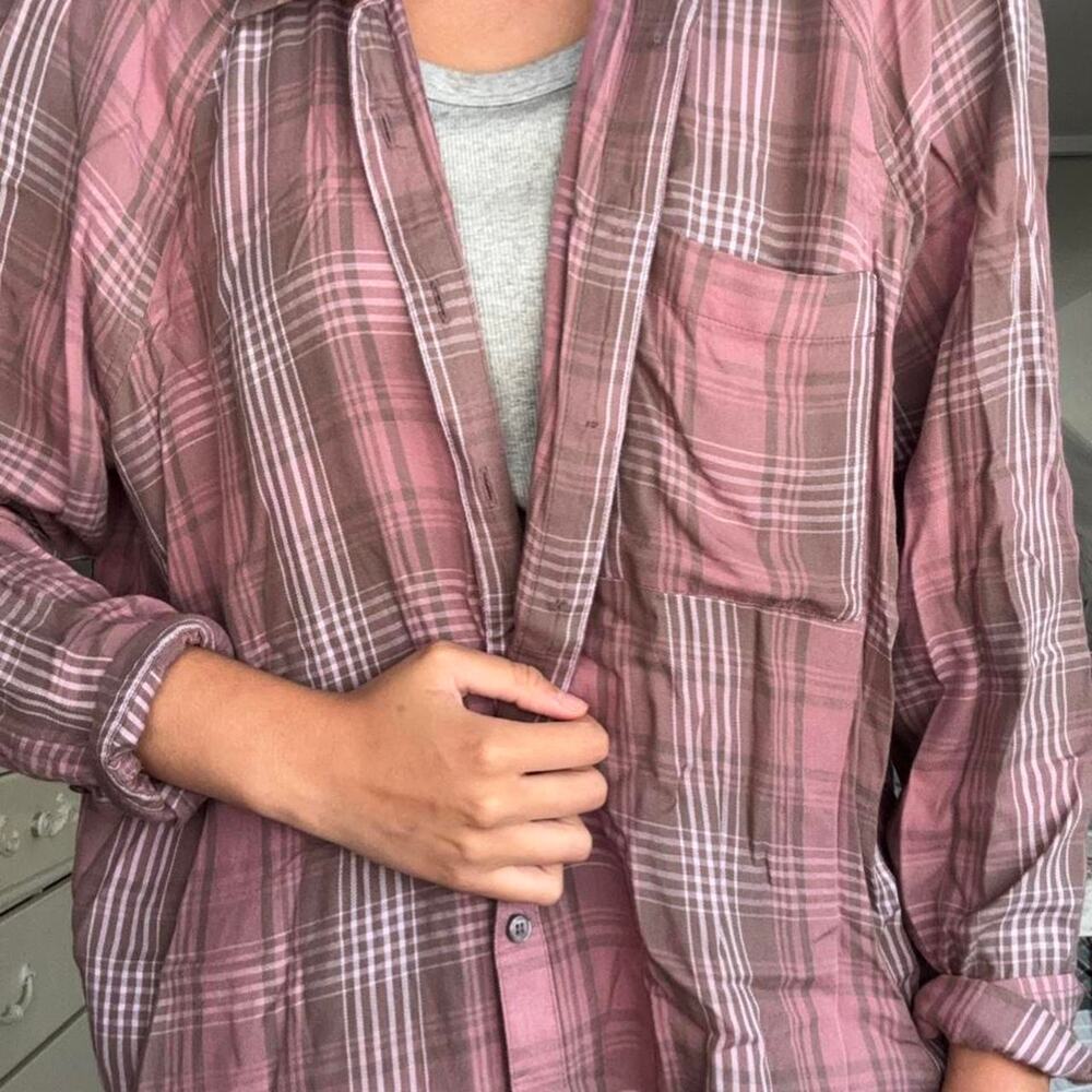 Pink mauve purple button up